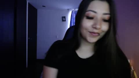 Mia zoe online show from February 21, 2025, 4:37 pm