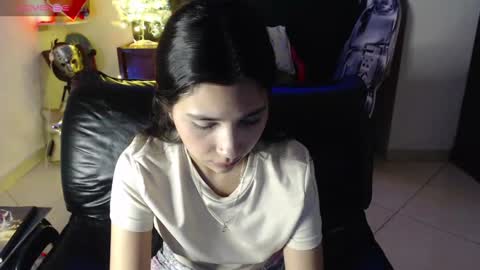 Mia online show from January 10, 2025, 5:47 am