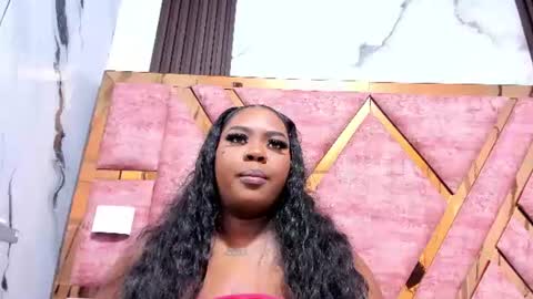 Mia online show from July 2, 2026, 11:49 am