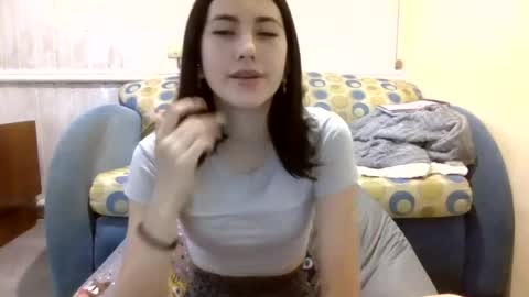 Snapshot of mia_beauti_live chatting on July 13, 2026, 9:56 am mia_beauti_live online show from July 13, 2026, 9:56 am