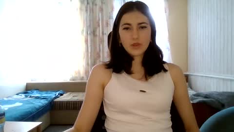 Snapshot of mia_beauti_live chatting on August 8, 2026, 11:56 am mia_beauti_live online show from August 8, 2026, 11:56 am