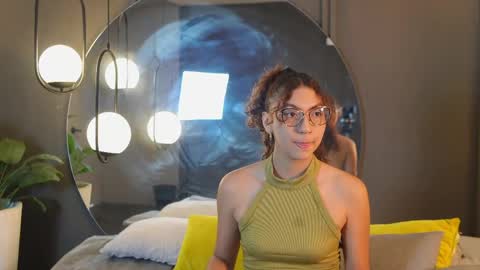 Snapshot of mia_belmont chatting on June 4, 2026, 6:47 pm Belmont and Mia online show from June 4, 2026, 6:47 pm