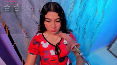 mia online show from October 14, 2025, 11:22 am