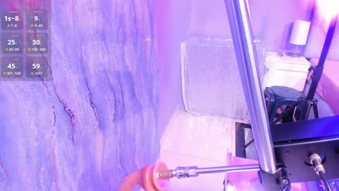 mia online show from November 12, 2025, 11:21 am