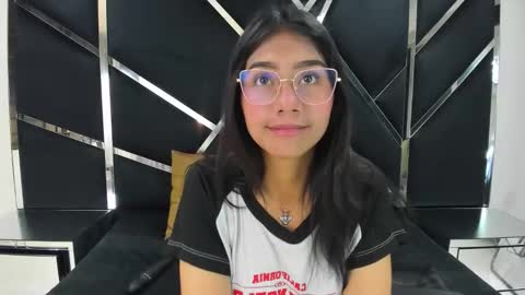 Snapshot of mia_clark18 chatting on October 29, 2025, 3:03 pm mia_clark18 online show from October 29, 2025, 3:03 pm