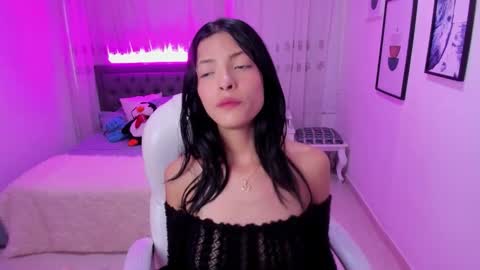 Snapshot of mia_clay1 chatting on November 25, 2025, 7:36 pm Mia online show from November 25, 2025, 7:36 pm