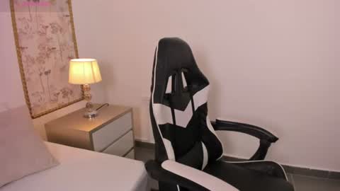 Snapshot of mia_collins96 chatting on June 11, 2026, 2:53 am M I A online show from June 11, 2026, 2:53 am