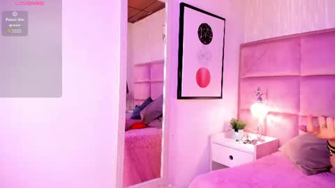 mia_cornell online show from July 24, 2026, 8:40 pm