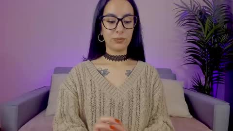 Sarah Luna online show from May 2, 2026, 12:21 pm