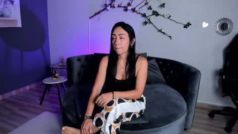 mia_davis__ online show from March 20, 2026, 11:48 am