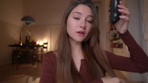 Snapshot of mia_dynasty chatting on November 1, 2025, 6:43 pm Mia online show from November 1, 2025, 6:43 pm