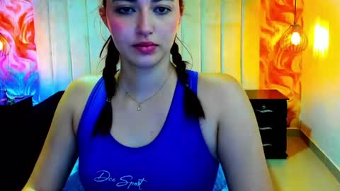 Snapshot of mia_ferrer18 chatting on June 22, 2026, 12:57 pm mia_ferrer18 online show from June 22, 2026, 12:57 pm