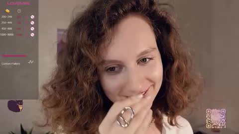 Mia  online show from September 22, 2025, 2:08 pm