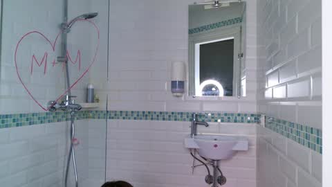 Snapshot of mia_g_ chatting on December 19, 2024, 10:45 am Mia online show from December 19, 2024, 10:45 am