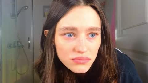 Snapshot of mia_g_ chatting on March 3, 2025, 5:31 am Mia online show from March 3, 2025, 5:31 am