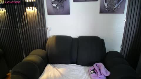 mia_garcia28 online show from June 9, 2026, 1:12 pm