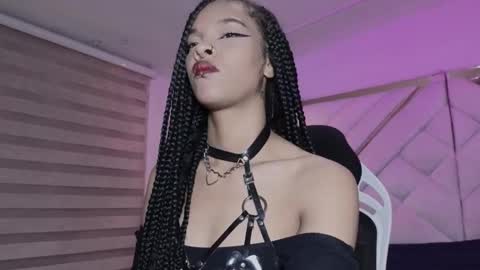 Mia online show from March 13, 2026, 3:13 am