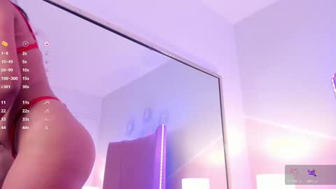 mia_greco_ online show from January 25, 2025, 7:49 pm