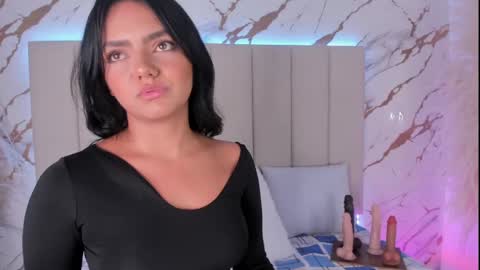 mia_greco_ online show from September 24, 2025, 3:43 am