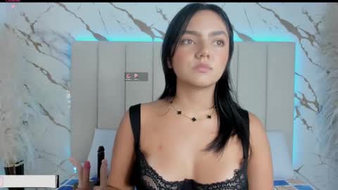 mia_greco_ online show from September 29, 2025, 2:06 am