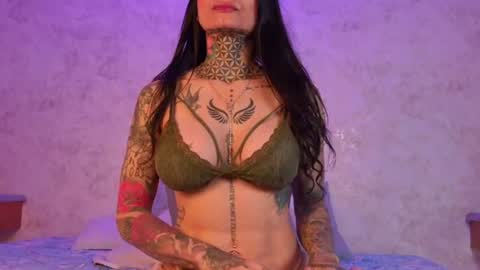 mia_hill1_ online show from July 19, 2026, 8:23 pm