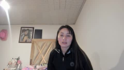 mia kaneee online show from October 29, 2025, 2:36 am