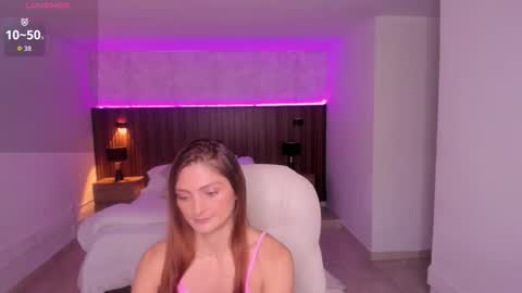 Snapshot of mia_lanee_ chatting on October 22, 2025, 11:21 am Mia Lane online show from October 22, 2025, 11:21 am
