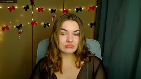 mia_lemm online show from December 2, 2025, 8:08 am