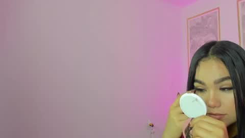 Snapshot of mia_lorette chatting on May 9, 2026, 11:48 am M I A online show from May 9, 2026, 11:48 am