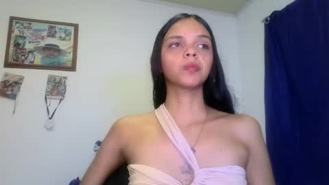 Snapshot of mia_lucy_21 chatting on December 14, 2025, 10:14 pm mia lucy 21 online show from December 14, 2025, 10:14 pm
