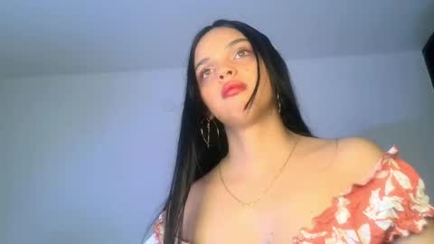 Snapshot of mia_lucy_21 chatting on June 3, 2026, 5:32 am mia lucy 21 online show from June 3, 2026, 5:32 am