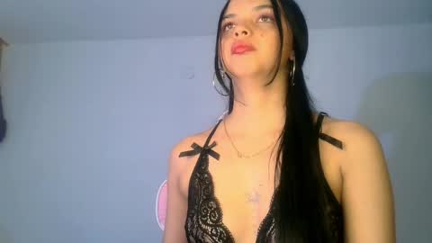 Snapshot of mia_lucy_21 chatting on June 4, 2026, 7:03 am mia lucy 21 online show from June 4, 2026, 7:03 am