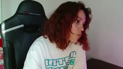 Snapshot of mia_luiza chatting on June 8, 2026, 3:12 pm mia_luiza online show from June 8, 2026, 3:12 pm