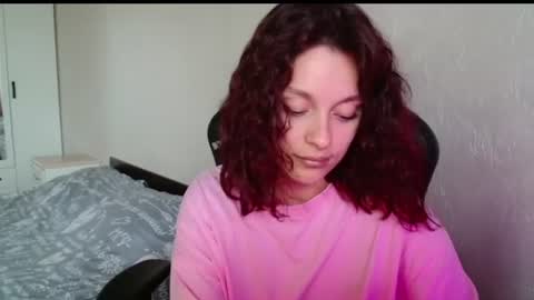 Snapshot of mia_luiza chatting on June 16, 2026, 9:34 am mia_luiza online show from June 16, 2026, 9:34 am
