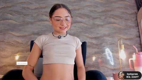 mia_luxor online show from March 31, 2026, 11:43 am