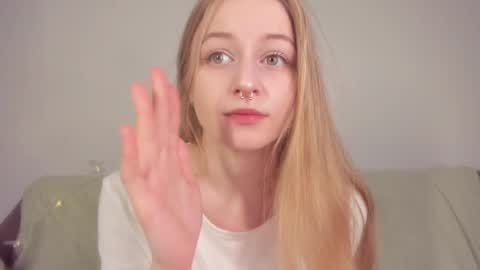 Mia here Appreciate your support online show from April 9, 2026, 7:47 am