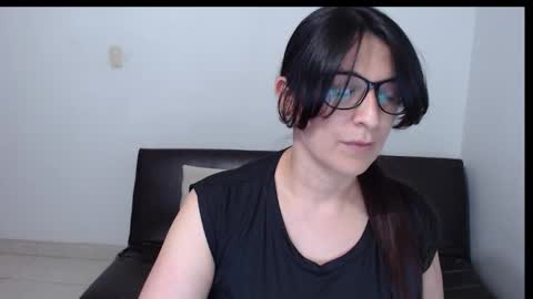 Snapshot of mia_miller17 chatting on September 28, 2025, 11:32 pm MILENA Moan from LovenseWet from Tip MenuOpen for Private online show from September 28, 2025, 11:32 pm