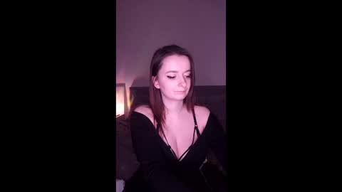 Snapshot of mia_muuur chatting on January 9, 2026, 5:15 pm Mia online show from January 9, 2026, 5:15 pm