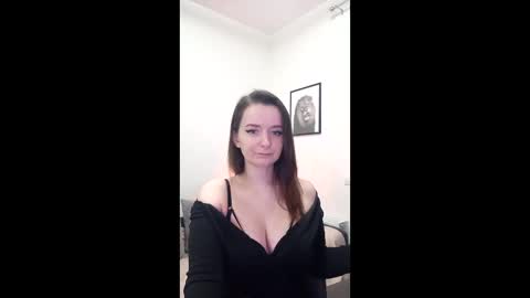 Snapshot of mia_muuur chatting on February 10, 2026, 8:07 am Mia online show from February 10, 2026, 8:07 am