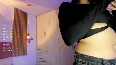 Snapshot of mia_nevaeh chatting on June 8, 2026, 8:09 pm Mia Nevaeh - follow me online show from June 8, 2026, 8:09 pm