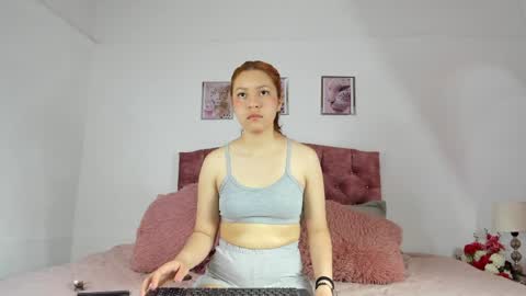 mia_nova5 online show from May 30, 2026, 12:13 pm