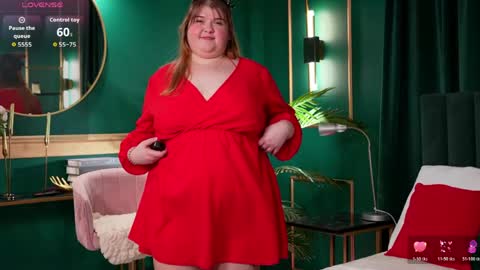 Snapshot of mia_of_your_dreams chatting on June 1, 2026, 5:47 pm Sweet Mia online show from June 1, 2026, 5:47 pm