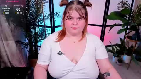 Sweet Mia online show from July 2, 2026, 8:15 pm