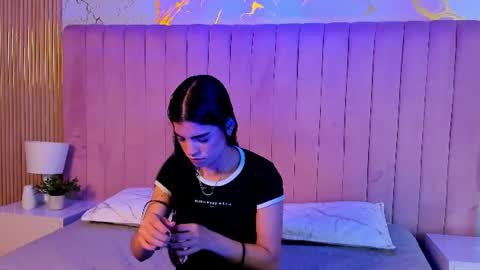 Snapshot of mia_owensl chatting on July 19, 2026, 11:58 am mia online show from July 19, 2026, 11:58 am