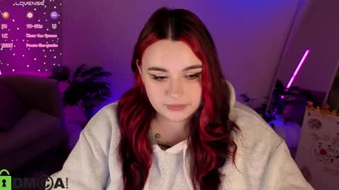 Mia online show from May 13, 2026, 1:14 am