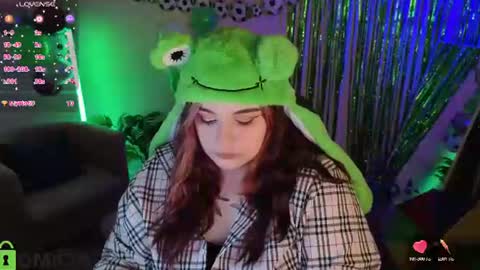 Mia online show from June 13, 2026, 1:25 am