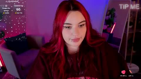 Mia online show from July 28, 2026, 1:23 am