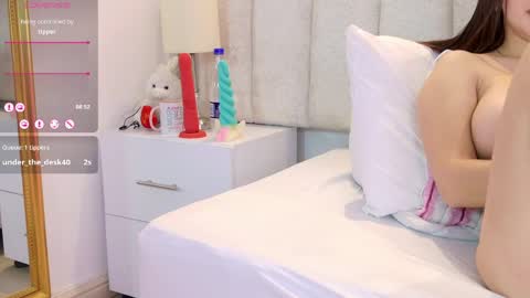 Snapshot of mia_rom chatting on April 23, 2026, 12:29 pm Mia online show from April 23, 2026, 12:29 pm