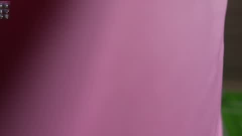 mia_rosalie online show from June 26, 2026, 4:44 pm