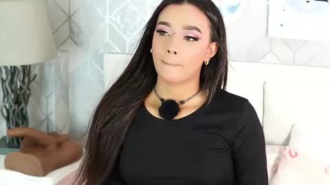 mia rossi 7 online show from July 24, 2026, 11:30 am